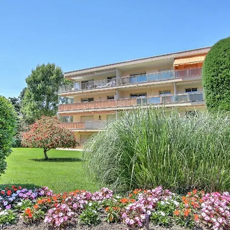 Apartman High Standard Br Design Flat For Family Ppl Swimming Pool Free Parking Big Balcony
